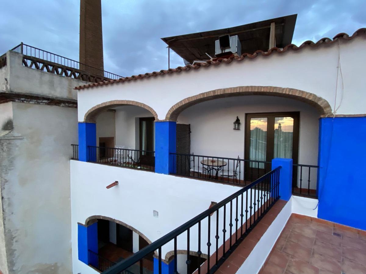 Hotel Rural La Posada De Las Cigueenas Jerez De Los Caballeros Ngoại thất bức ảnh