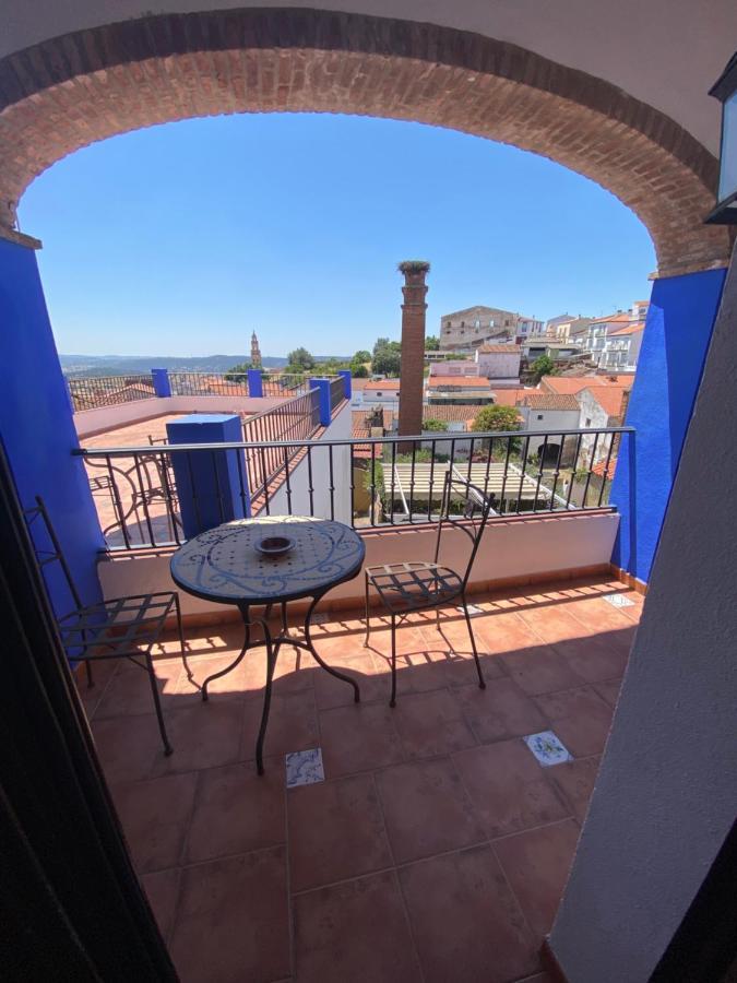 Hotel Rural La Posada De Las Cigueenas Jerez De Los Caballeros Ngoại thất bức ảnh