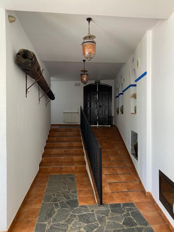 Hotel Rural La Posada De Las Cigueenas Jerez De Los Caballeros Ngoại thất bức ảnh