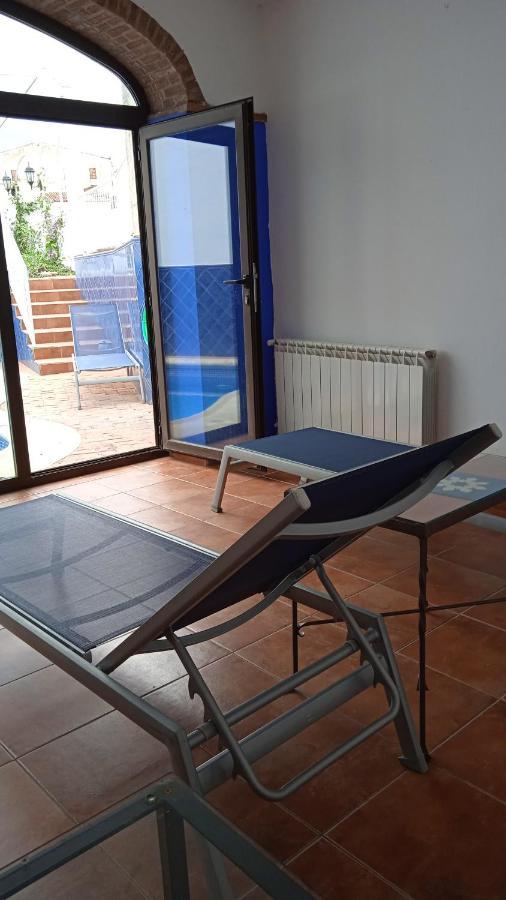 Hotel Rural La Posada De Las Cigueenas Jerez De Los Caballeros Ngoại thất bức ảnh