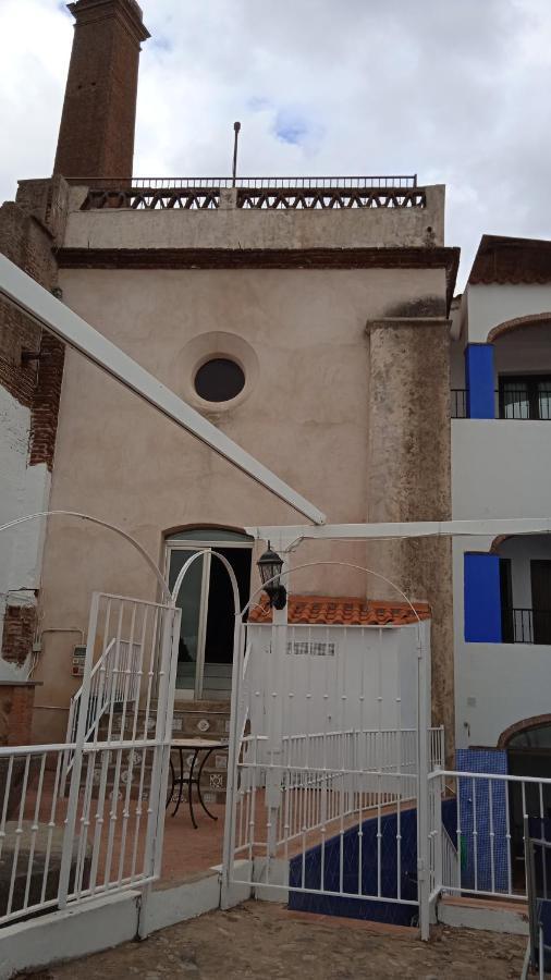 Hotel Rural La Posada De Las Cigueenas Jerez De Los Caballeros Ngoại thất bức ảnh